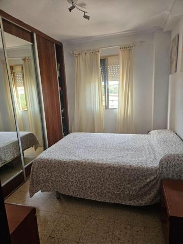 Piso en venta en Castilleja de la Cuesta, Andalucia photo 0