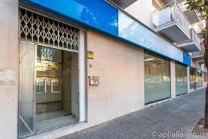 Local comercial en venta en Girona, Eixample Sud – Migdia photo 0