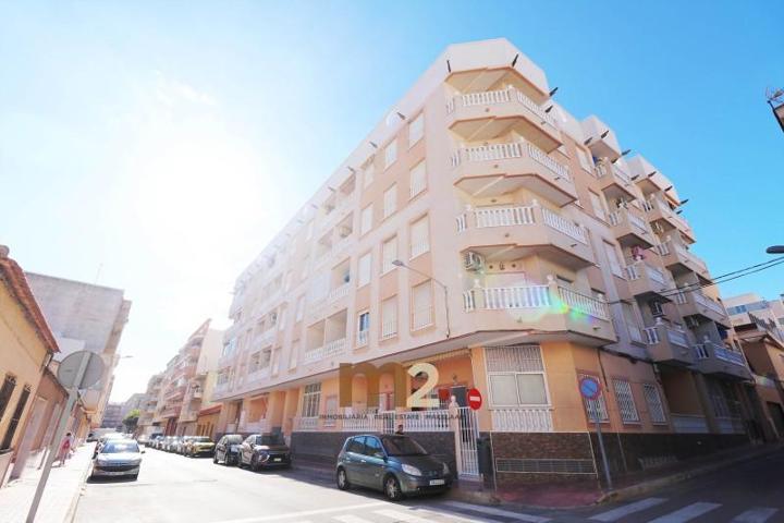 Apartamento en venta en Guardamar del Segura photo 0
