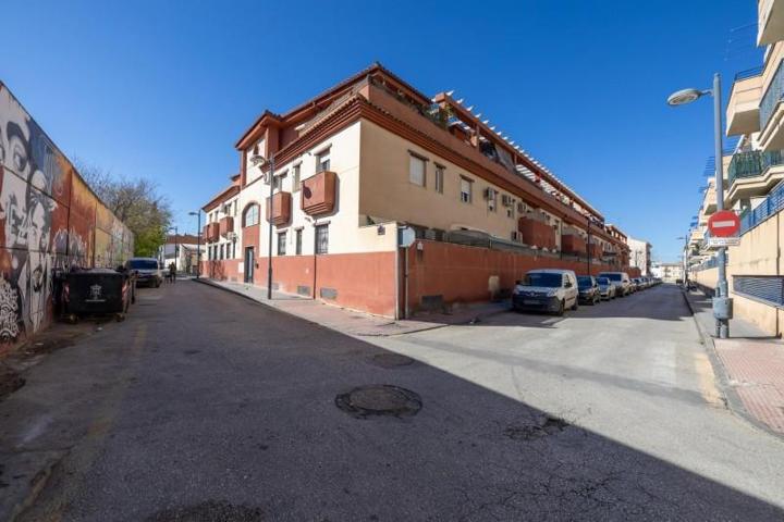 Piso en venta en Las Gabias, Cerca Consum. photo 0