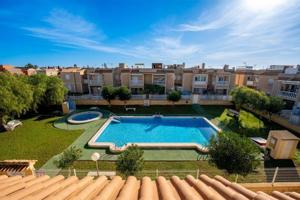 Apartamento en venta en Torrevieja, Playa del Cura photo 0
