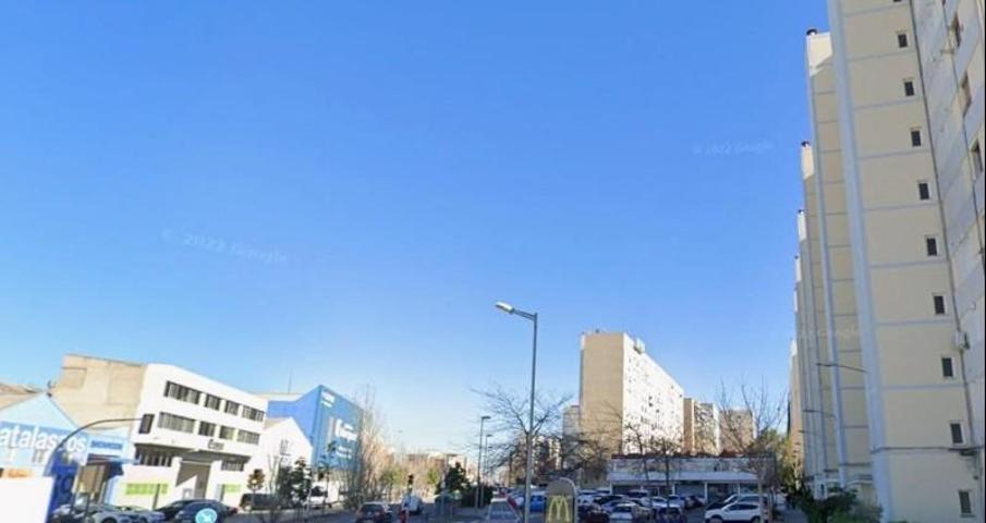 Piso en venta en L'Hospitalet de Llobregat, Bellvitge photo 0