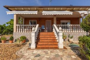 Chalet en venta en Trigueros del Valle, Castilla y leon photo 0