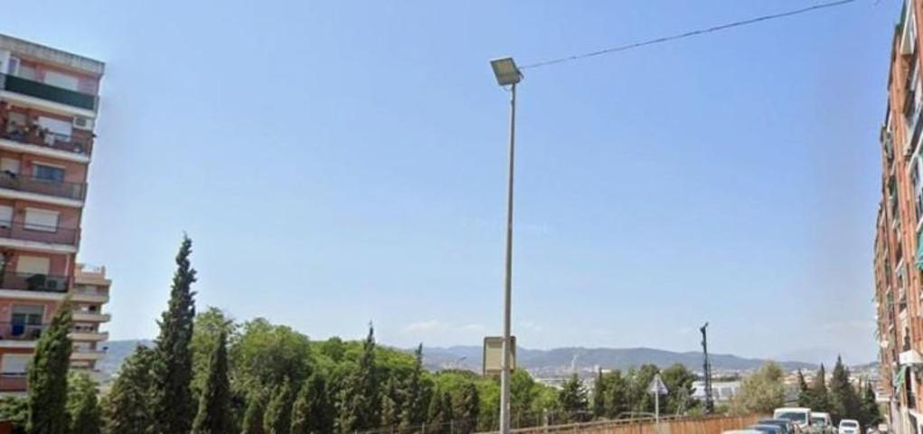 Piso en venta en Sant Feliu de Llobregat, Can Nadal photo 0