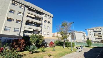 Piso en venta en Jerez de la Frontera, Chapin photo 0