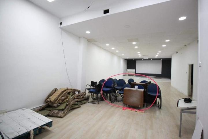 Nave industrial en venta en Madrid, Latina photo 0