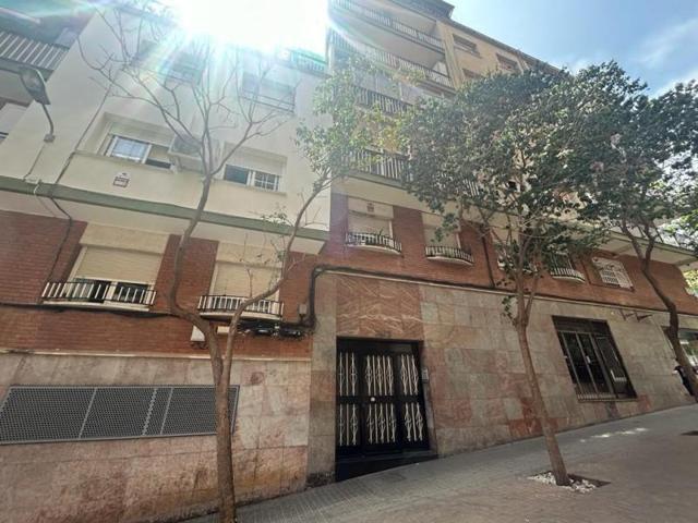 Piso en venta en Barcelona, La Prosperitat photo 0