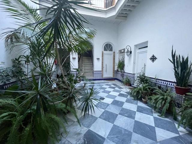 Piso en venta en Cádiz, Centro photo 0