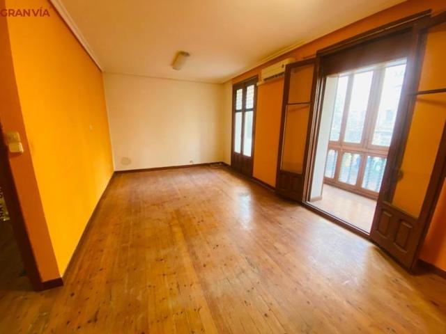 Piso en venta en Logroño, Avda. de la Paz photo 0