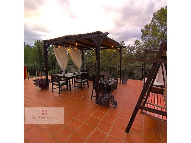 Casa con terreno en venta en Subirats photo 0