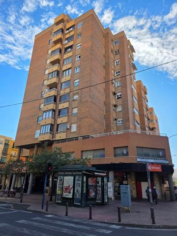 Piso en venta en Alicante, Carolinas Altas photo 0