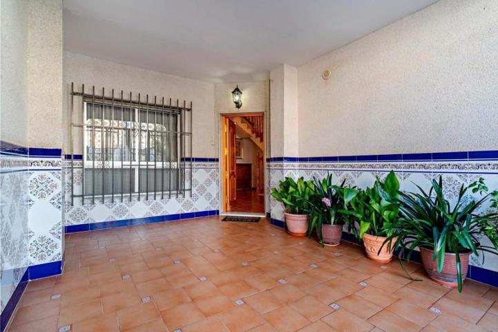 Casa en venta en El Ejido, Pabellón-Estación-Corte Inglés photo 0