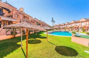 Adosada en venta en Chiclana de la Frontera, Coto la campa photo 0