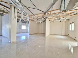 Local comercial en venta en Roquetas de Mar, Centro photo 0