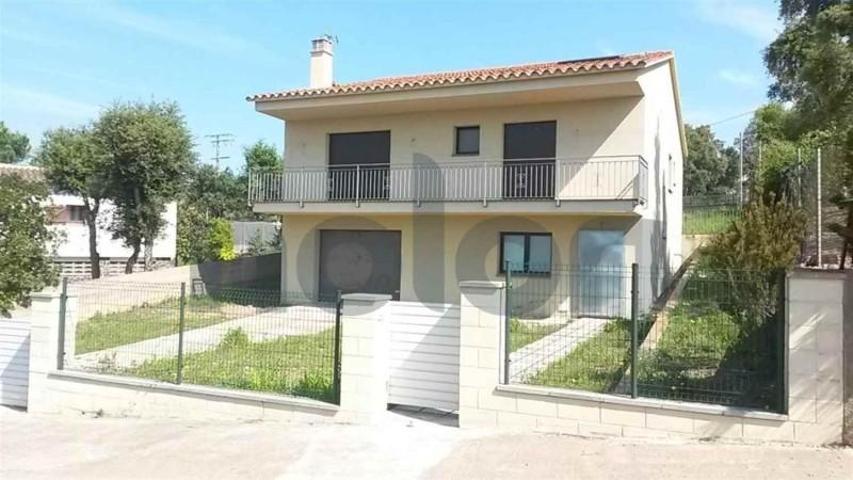 Chalet en venta en Bescanó, Gironès photo 0