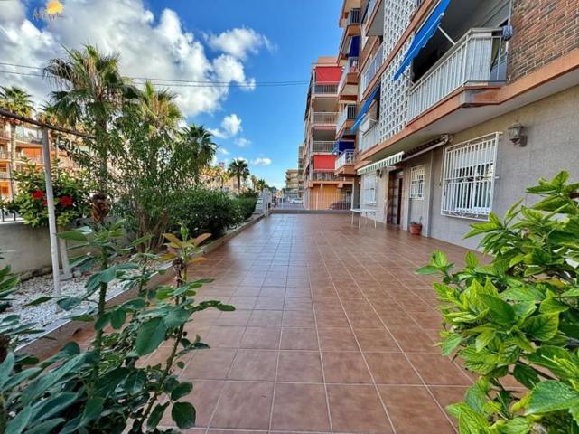Apartamento en venta en Torrevieja, Playa de los Naufragos photo 0