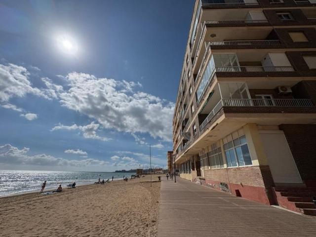 Apartamento en venta en Torrevieja, La Mata photo 0