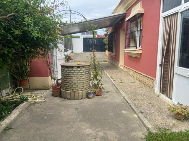 Casa con terreno en venta en El Puerto de Santa María, El Juncal - Vallealto photo 0