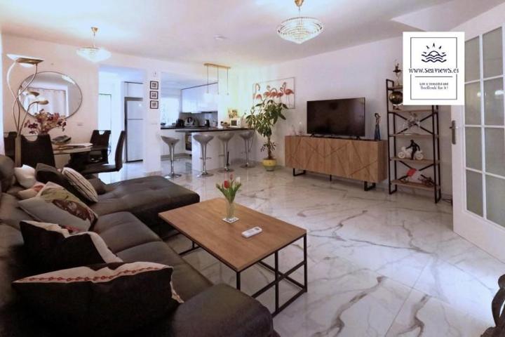 Adosada en venta en Torrevieja, Playa de los Naufragos photo 0