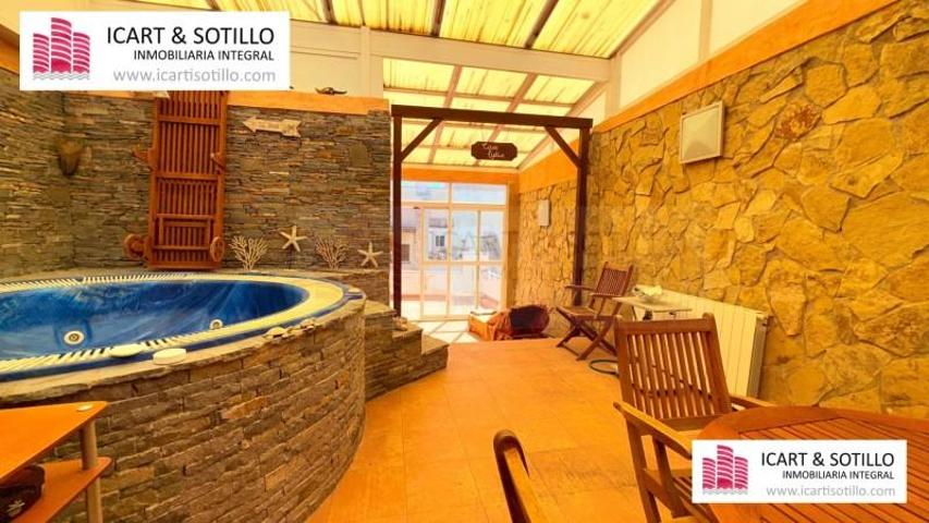 Casa en venta en Vinaròs, Plaza 3 reyes photo 0