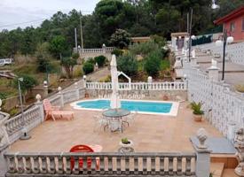 Chalet en venta en Maçanet de la Selva photo 0