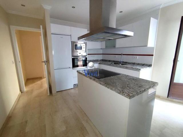 Piso en venta en Alcalá de Guadaira, Zona Centro photo 0
