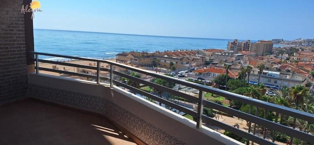 Piso en venta en Torrevieja, La Mata photo 0