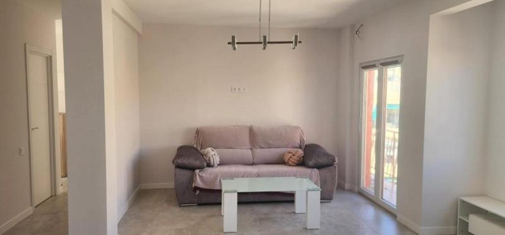 Apartamento en venta en Alicante, Altozano photo 0