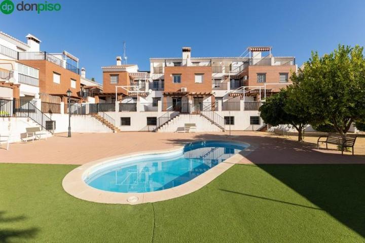 Adosada en venta en Atarfe, Urbanizacion llanos de silva photo 0