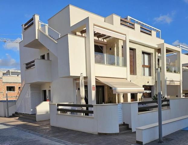 Bungalow en venta en Torrevieja, Los balcones photo 0