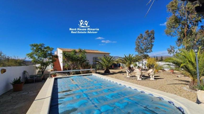 Chalet en venta en Cantoria, Cantoria photo 0