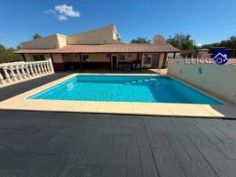 Chalet en venta en Buñol, Comunidad valenciana photo 0