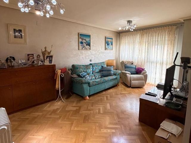 Piso en venta en Valladolid, Huerta del Rey photo 0