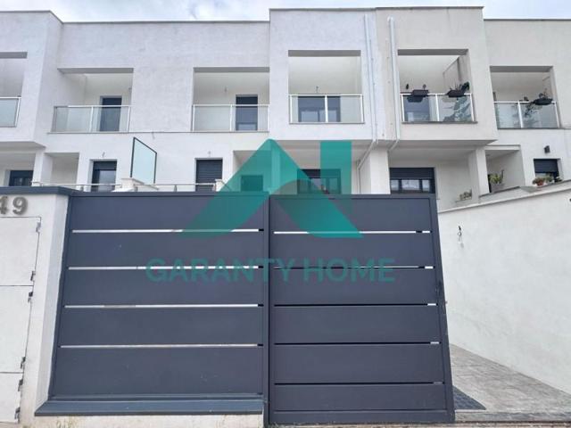 Adosada en venta en Cáceres, MONTESOL photo 0