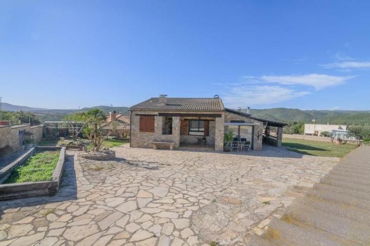 Chalet en venta en Fonollosa, Canet de fals photo 0