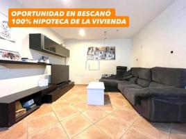 Piso en venta en Bescanó photo 0