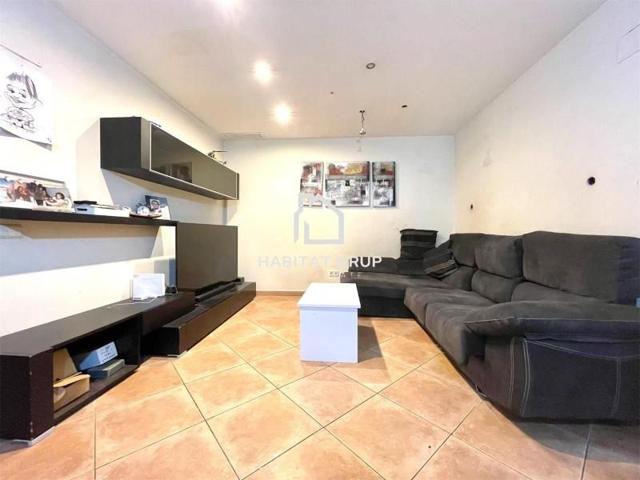 Piso en venta en Bescanó photo 0