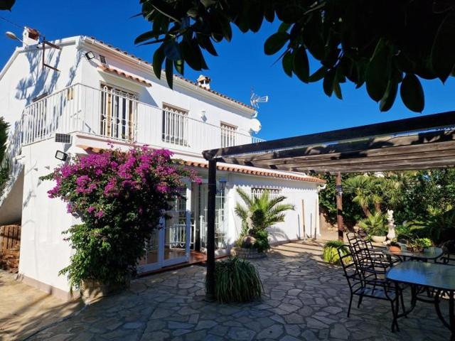 Casa en venta en Miami Platja, Miami-Platja photo 0