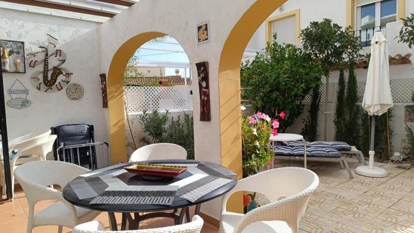 Bungalow en venta en Calpe, Calpe photo 0