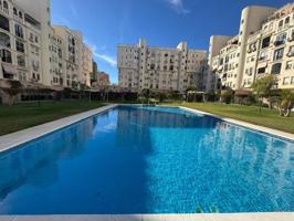 Piso en venta en Torremolinos, Centro photo 0