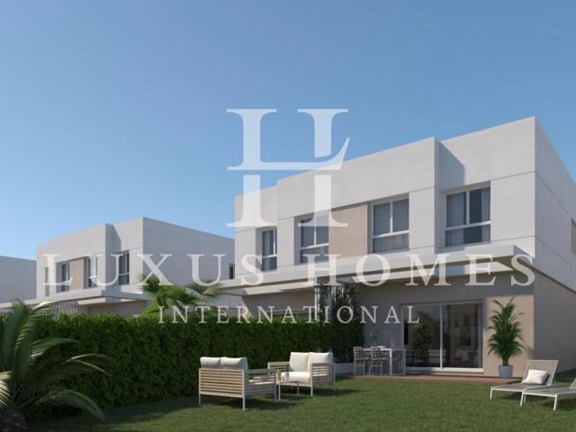 Chalet en venta en Vélez-Málaga photo 0