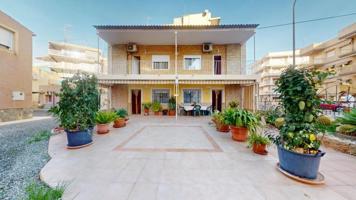 Chalet en venta en Santa Pola, Playa Lisa photo 0