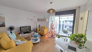 Piso en venta en Sant Feliu de Llobregat, Les Roses - Castellbell photo 0