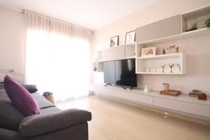 Duplex en venta en Sant Feliu de Llobregat, Les Roses - Castellbell photo 0