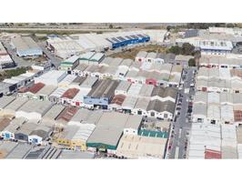 Nave industrial en venta en Estepona photo 0