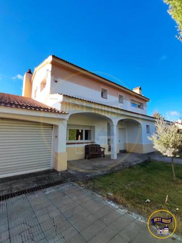 Chalet en venta en Cuenca, Fuensanta - Universidad photo 0