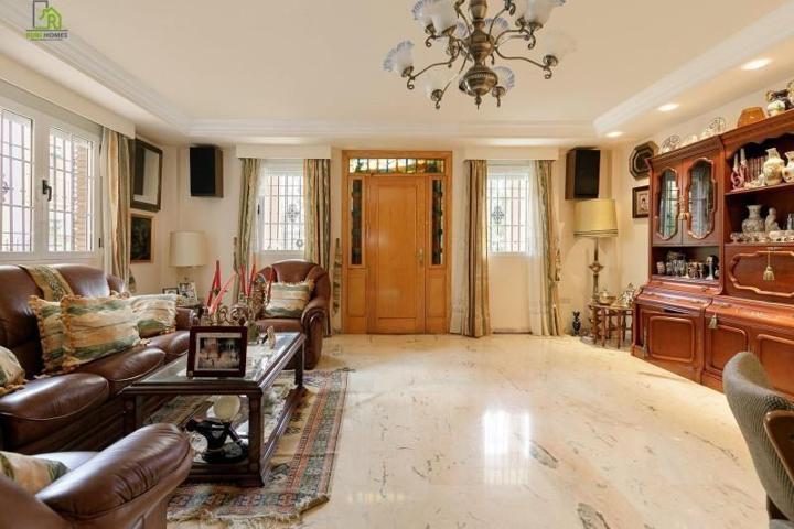 Chalet en venta en Granada, Paseo de la bomba photo 0