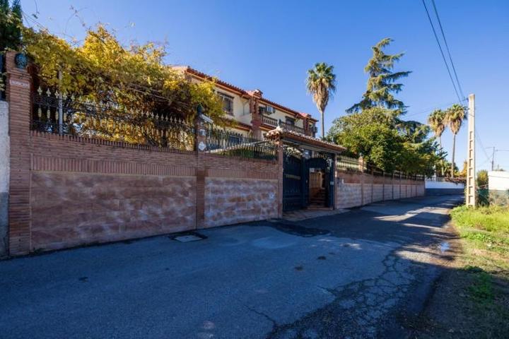 Chalet en venta en Ogíjares, Entrada de Ogijares photo 0