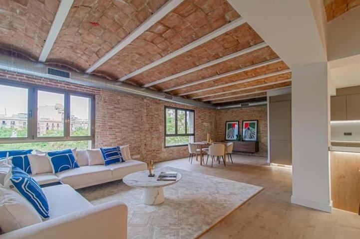 Apartamento en venta en Barcelona, Dreta de l´Eixample photo 0