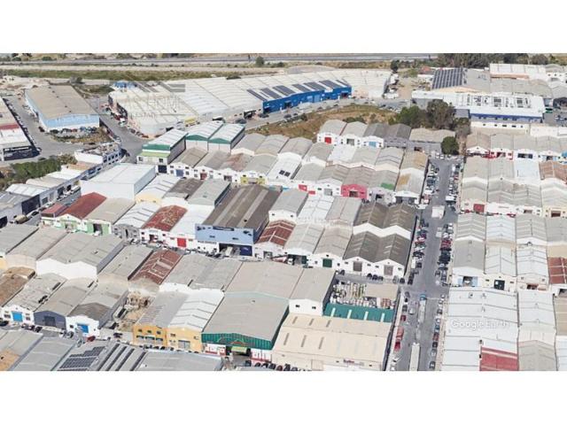 Nave industrial en venta en Estepona photo 0
